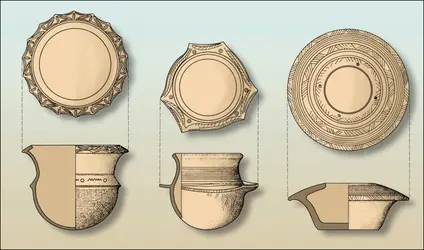 Formes céramiques de la culture de Hemudu, Chine (3) - crédits : Encyclopædia Universalis France