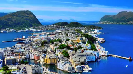 Alesund - crédits : Jakub Jerabek/ Shutterstock