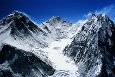 Le Lhotse - crédits : Nicholas DeVore/ Getty Images