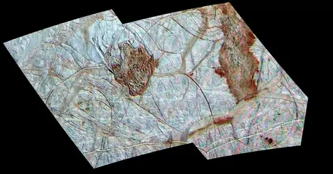 Europe : Thera Macula et Thrace Macula - crédits : Courtesy NASA / Jet Propulsion Laboratory