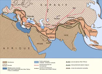 Système alpin : sutures téthysiennes - crédits : Encyclopædia Universalis France