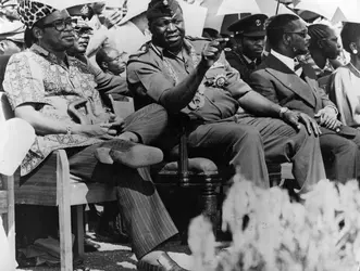 Mobutu et Amin Dada, 1976 - crédits : Keystone/ Hulton Archive/ Getty Images