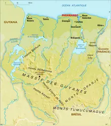 Suriname : carte physique - crédits : Encyclopædia Universalis France