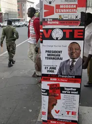 Zimbabwe: élection présidentielle de 2008 - crédits : Desmond Kwande/ AFP
