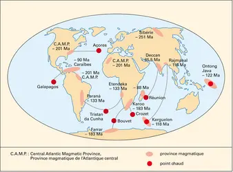 Mésozoïque : grandes provinces magmatiques - crédits : Encyclopædia Universalis France