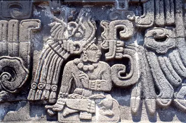 Pyramide du Serpent à plume, Xochicalco - crédits : Werner Forman/ Universal Images Group/ Getty Images
