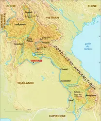 Laos : carte physique - crédits : Encyclopædia Universalis France