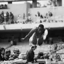 Bob Beamon - crédits : Douglas Miller/ Keystone/ Getty Images