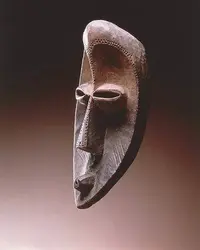 Masque Mahongwe - crédits : P.-A. Ferrazini, Musée Barbier-Müller, Genève