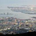 Port de Kobe, Japon - crédits : L. Keiows/ Shutterstock