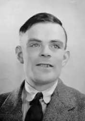 Alan Turing - crédits : History/ Universal Images Group/ Getty Images