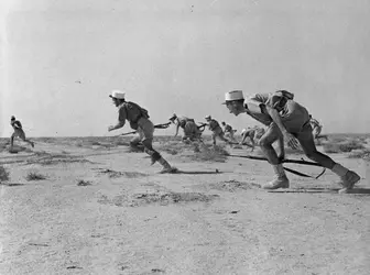 Attaque des Forces françaises libres - crédits : Hulton Archive/ Getty Images