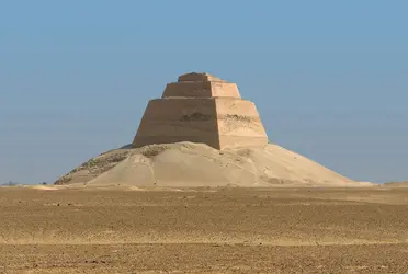 Pyramide de Meïdoum, Égypte
 - crédits : PRILL/ Shutterstock
