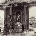 Les Tuileries dévastées - crédits : Hulton Archive/ Getty Images