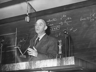 Enrico Fermi - crédits : Keystone/ Hulton Archive/ Getty Images