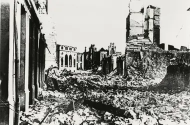 Guerre civile espagnole : Guernica - crédits : AKG-images