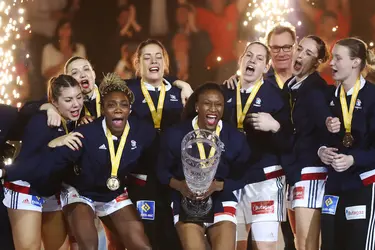 Championnats du monde handball 2017 : victoire des Françaises - crédits : Oliver Hardt/ Bongarts/ Getty Images