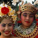 Danseuses de <it>legong</it> - crédits : Mark Lewis/ Getty Images