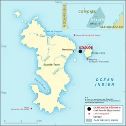Mayotte [France] : carte administrative - crédits : Encyclopædia Universalis France