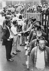 Chômage au Japon pendant la crise des années 1930 - crédits : Fox Photos/ Hulton Archive/ Getty Images
