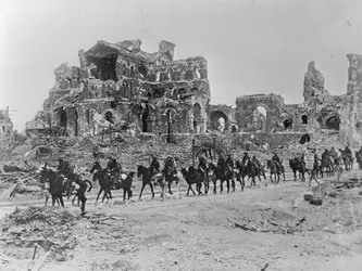 Seconde bataille de la Somme - crédits : Hulton Archive/ Getty Images