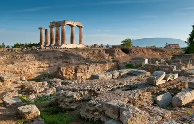 Temple d'Apollon, Corinthe - crédits : M. Avory/ Shutterstock