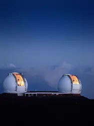 Télescopes Keck - crédits : W. M. Keck Observatory