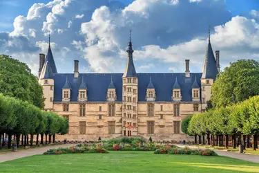 Nevers : le palais ducal - crédits : Dennis van de Water/ Shutterstock