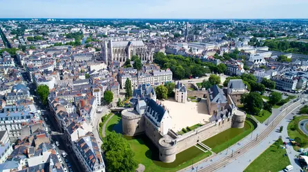 Nantes : le château des ducs de Bretagne - crédits : Altitude Drone/ Shutterstock