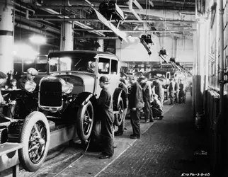 Usine Ford - crédits : Hulton Archive/ Getty Images