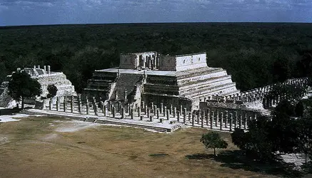 Chichén-Itzá : temple des Guerriers - crédits :  Bridgeman Images 