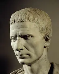 César, buste en marbre - crédits : Erich Lessing/ AKG-images