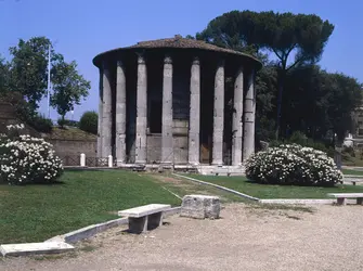 Temple rond, Rome - crédits : Pirozzi/ AKG-images