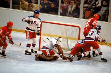 Hockey sur glace : États-Unis-U.R.S.S., jeux Olympiques de 1980 - crédits : Steve Powell/ Getty Images