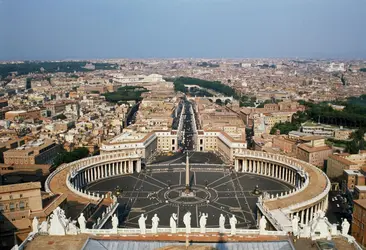 Place Saint-Pierre, Rome - crédits : John Lamb/ Getty Images
