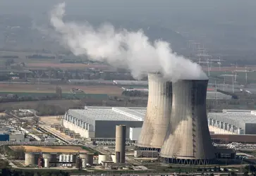 Centrale nucléaire de Tricastin - crédits : Guillaume Horcajuelo/ EPA