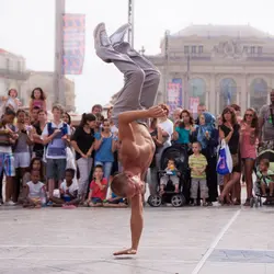 Le hip-hop, danse et musique mêlées - crédits : M. Kastelic/ Shutterstock