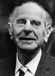 Karl Popper - crédits : Keystone/ Getty Images