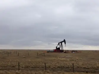 Puits de pétrole, sud de la Saskatchewan - crédits : Étienne Rivard