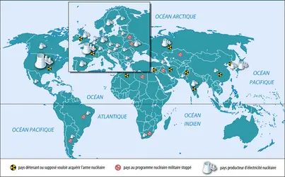 Nucléaire civil et militaire dans le monde - crédits : Encyclopædia Universalis France