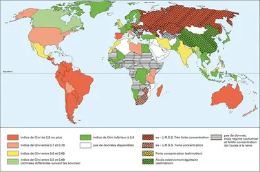 Accès à la terre - crédits : Encyclopædia Universalis France