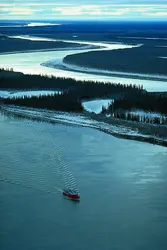 Le fleuve Mackenzie - crédits : Mike Beedell/ Comstock