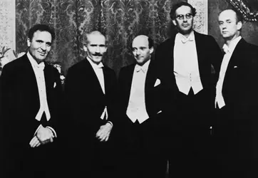Cinq grands chefs d'orchestre - crédits : Hulton-Deutsch Collection/ Corbis Historical/ Getty Images