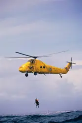 Sauvetage par hélicoptère - crédits : Quadrant Picture Lib/ Getty Images