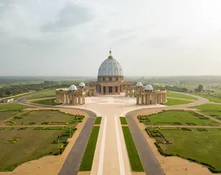 Cathédrale de Yamoussoukro, Côte d'Ivoire - crédits : Liking Leba/ Shutterstock