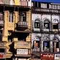 Façades d'immeubles, Rangoun - crédits : Frank Guiziou/ hemis.fr