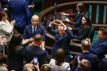 Investiture de Donald Tusk par le Parlement polonais, 2023 - crédits : Beata Zawrzel/ NurPhoto/ AFP