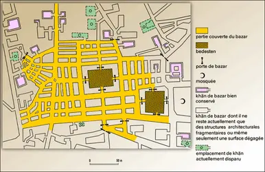 Partie centrale du bazar d'Istanbul - crédits : Encyclopædia Universalis France