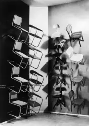 Chaises, M. Breuer, Bauhaus - crédits : AKG-images