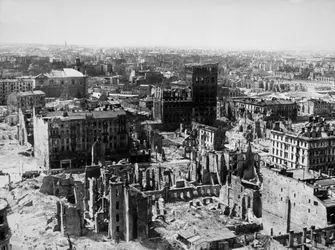 Ruines de Varsovie - crédits : Keystone/ Getty Images